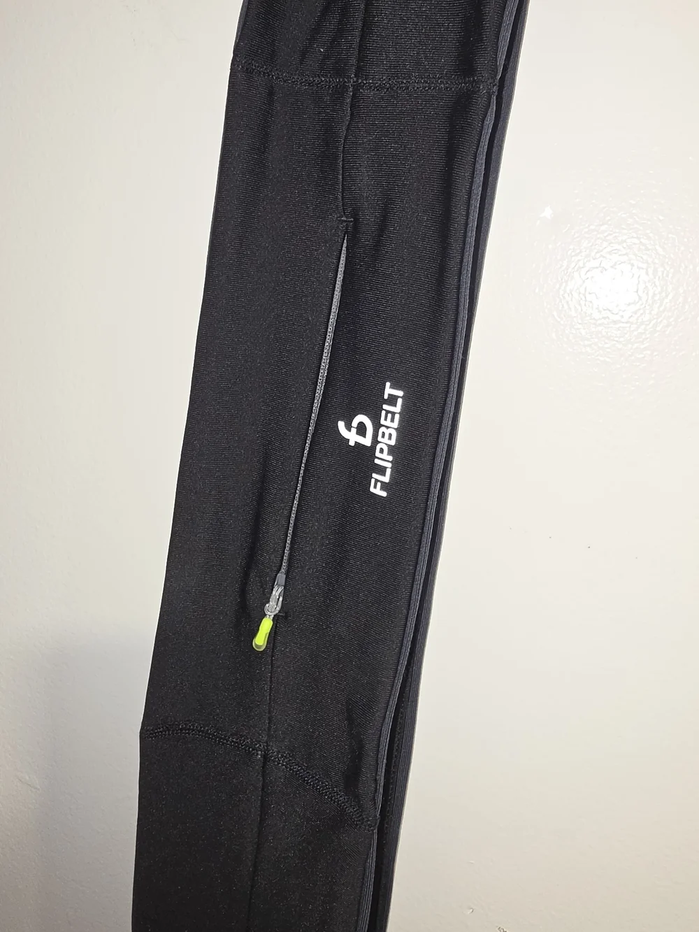 NWT FlipBelt Zipper Edition Running Active Waist Belt - Black (XXL)